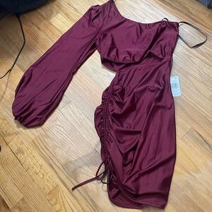 Burgundy homecoming dress, size 3/4 never worn